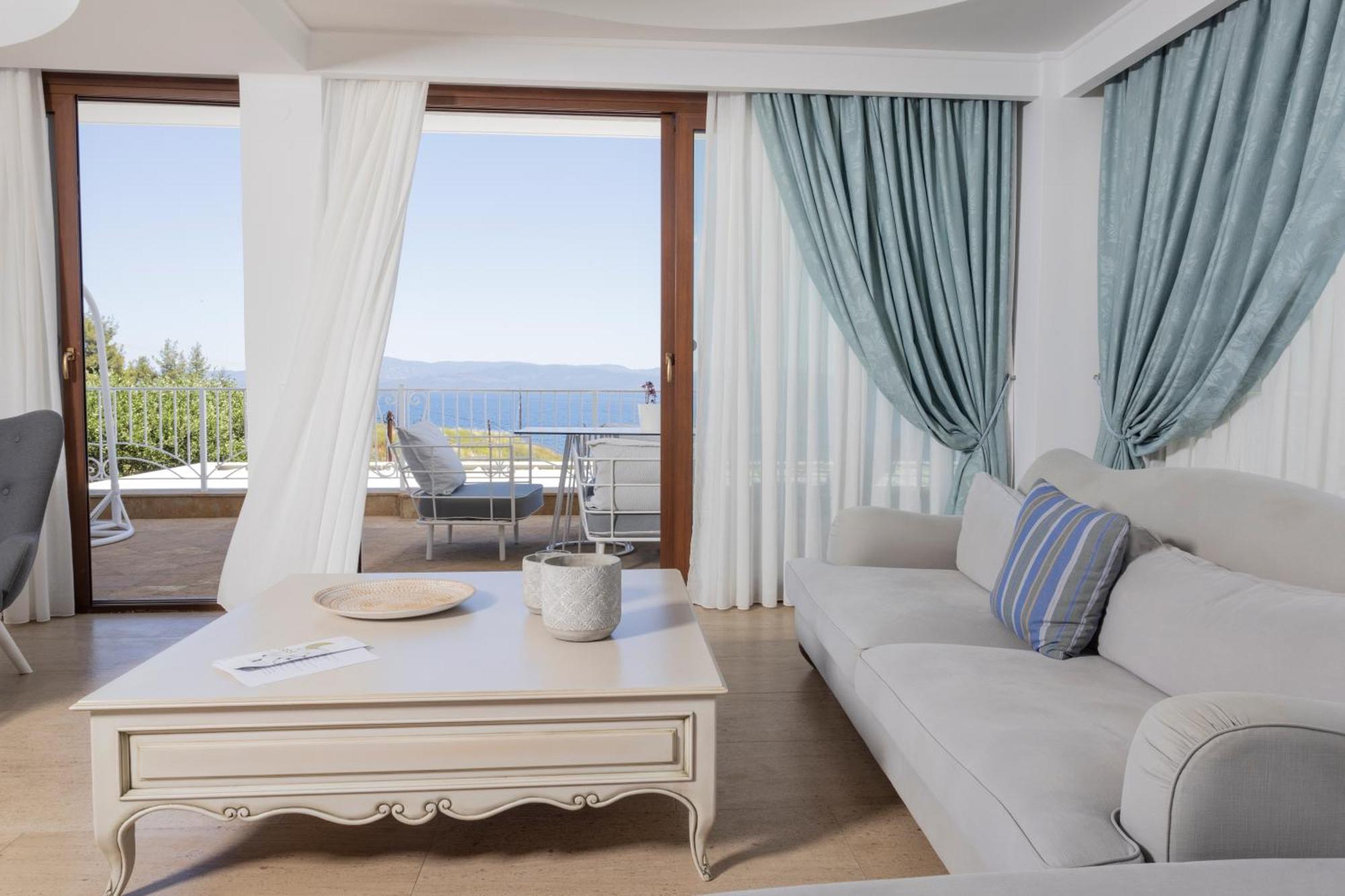 Villa D'Oro - Luxury Villas & Suites Παλιούρι Δωμάτιο φωτογραφία